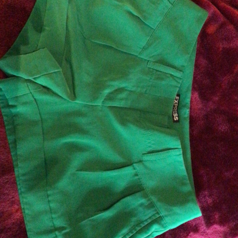 Express Shorts